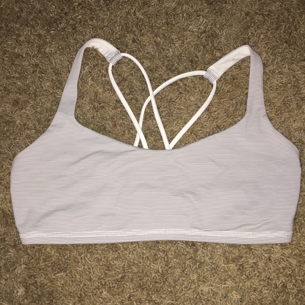 Lululemon sports bra